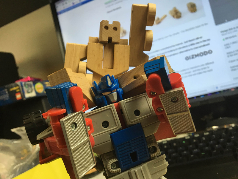 Illustration for article titled Hands On With Woobots, Wooden Robots In Disguise